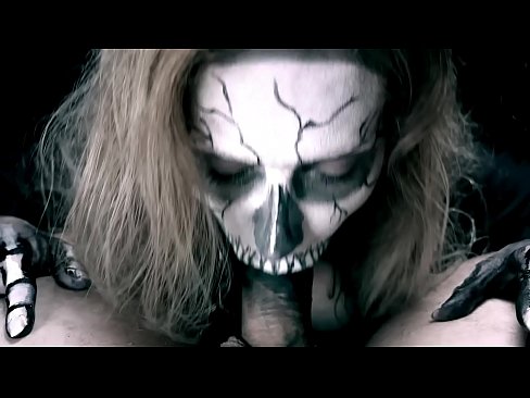 ❤️ Demon famke sûgje hoanne mei har swarte mûle en slikken cum. ️ Russyske porno by porno fy.com-milf-300.ru ❌
